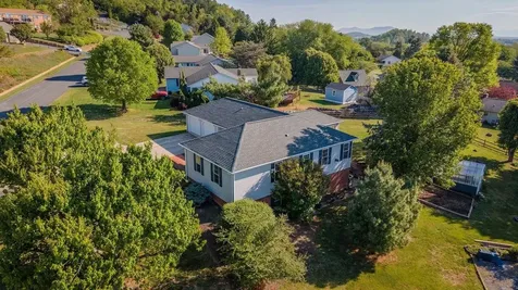 127 Valley View Avenue Mount Sidney VA 24467