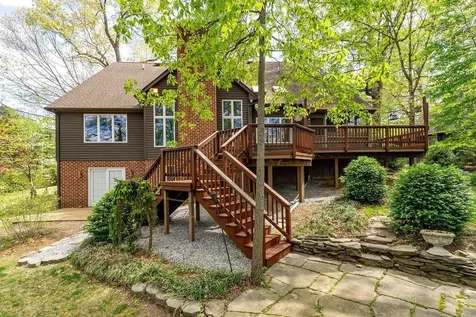 1235 Cumberland Drive Rockingham VA 22801