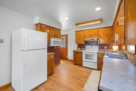 740 Sherwood Avenue Waynesboro VA 22980