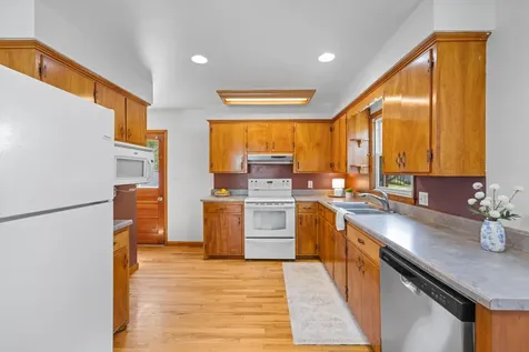 740 Sherwood Avenue Waynesboro VA 22980