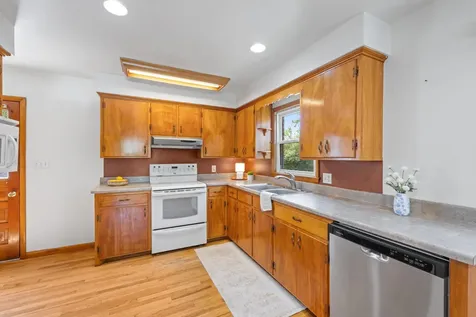 740 Sherwood Avenue Waynesboro VA 22980