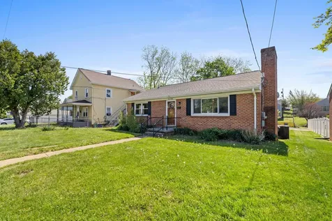 740 Sherwood Avenue Waynesboro VA 22980