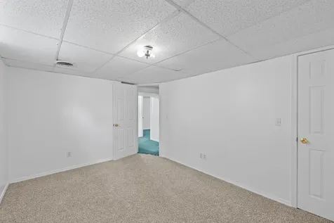 740 Sherwood Avenue Waynesboro VA 22980
