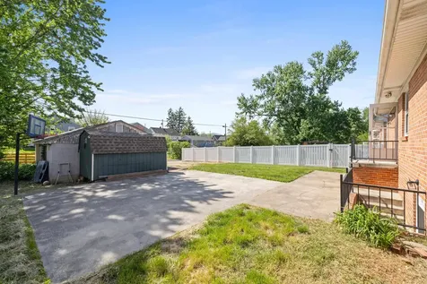 740 Sherwood Avenue Waynesboro VA 22980