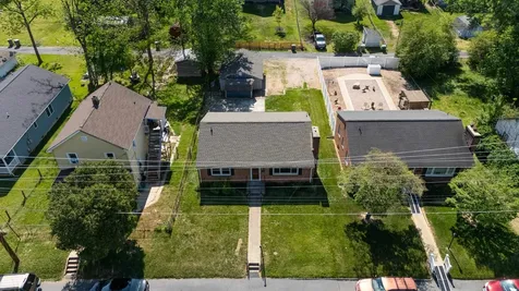 740 Sherwood Avenue Waynesboro VA 22980
