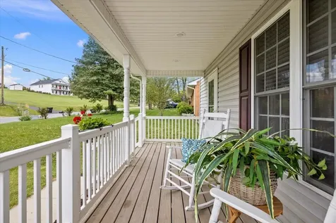 385 National Avenue Staunton VA 24401