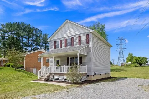 385 National Avenue Staunton VA 24401