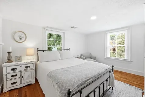 26 Dover Street Staunton VA 24401