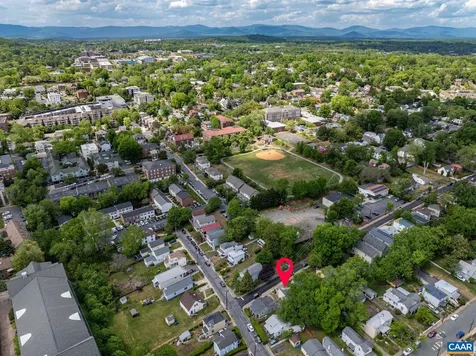 302 11th Street NW Charlottesville VA 22903