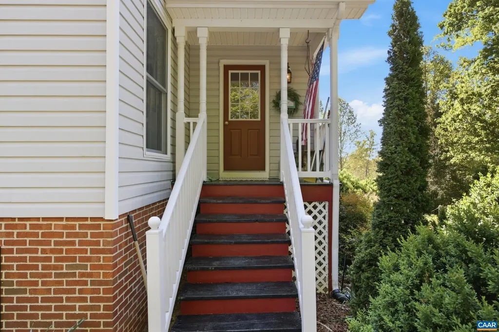 1740 Georges Mill Road Palmyra VA 22963