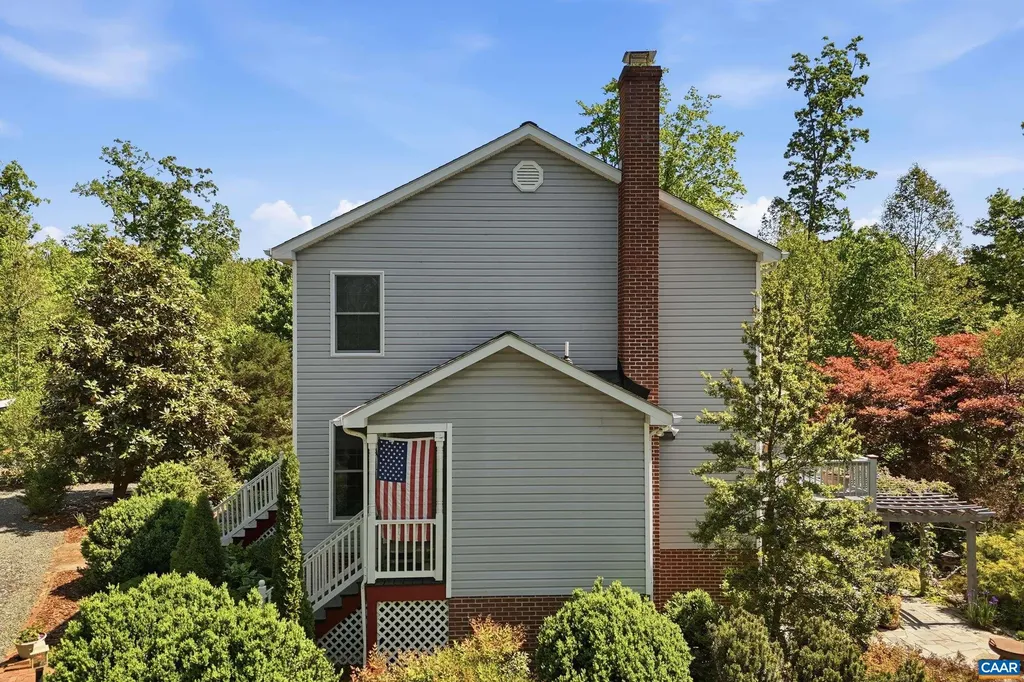 1740 Georges Mill Road Palmyra VA 22963