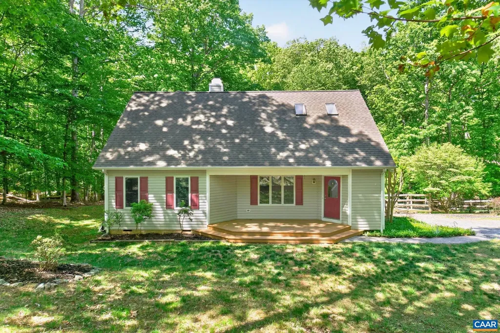 32 Wildwood Drive Palmyra VA 22963