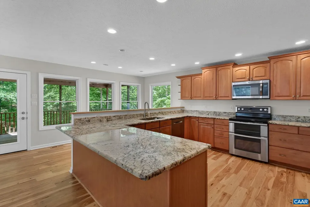 32 Wildwood Drive Palmyra VA 22963