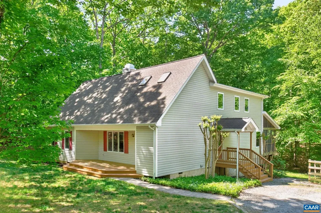 32 Wildwood Drive Palmyra VA 22963