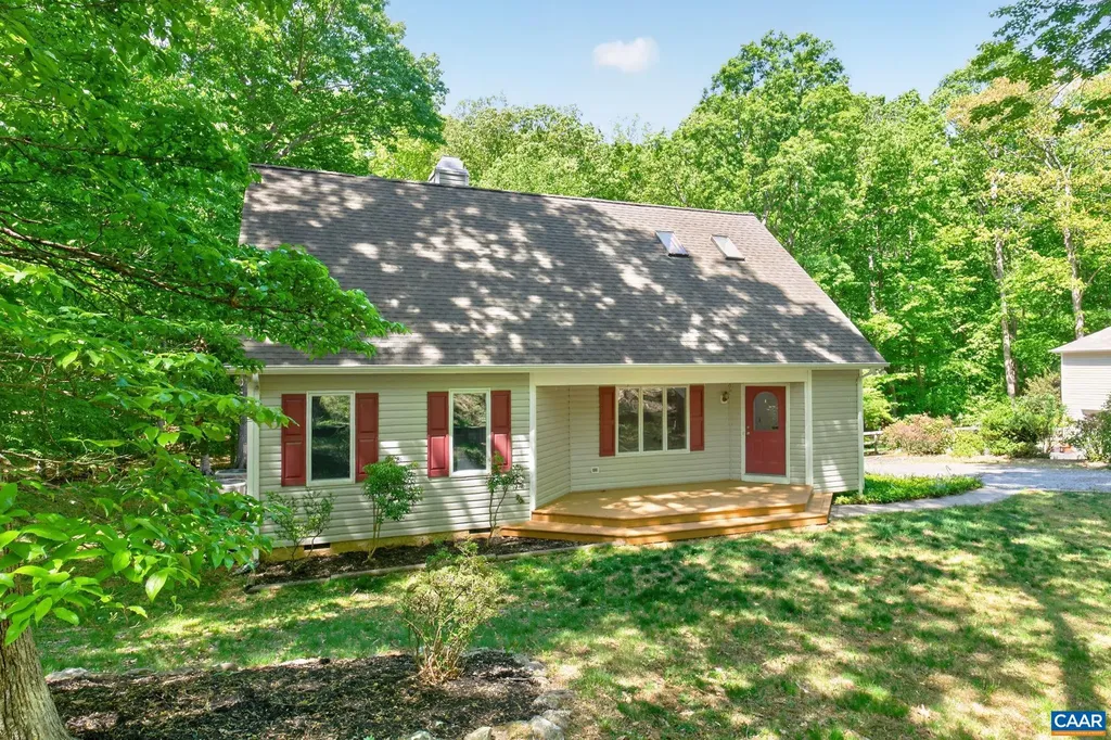 32 Wildwood Drive Palmyra VA 22963