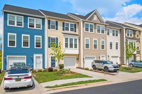213 Willowshire Court Waynesboro VA 22980