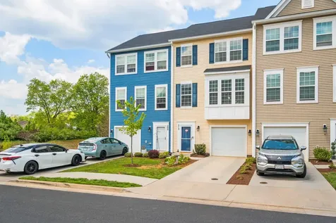 213 Willowshire Court Waynesboro VA 22980