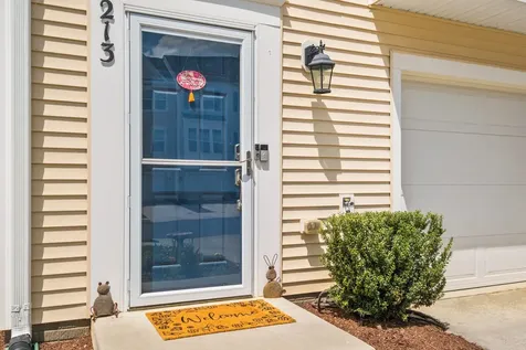 213 Willowshire Court Waynesboro VA 22980