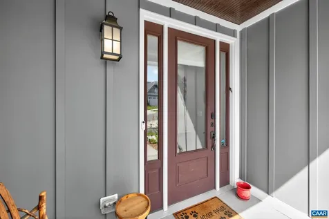 4738 Loyola Way Charlottesville VA 22902