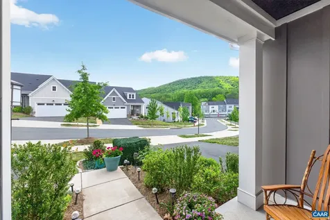4738 Loyola Way Charlottesville VA 22902