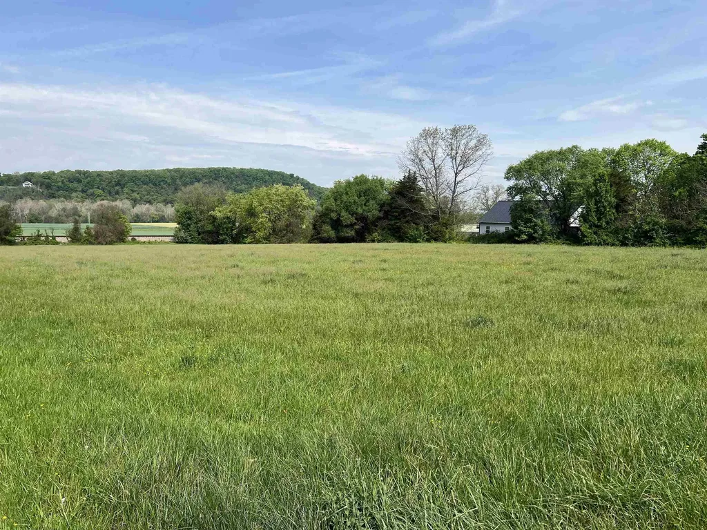 Grottoes VA, 00 East Side Highway