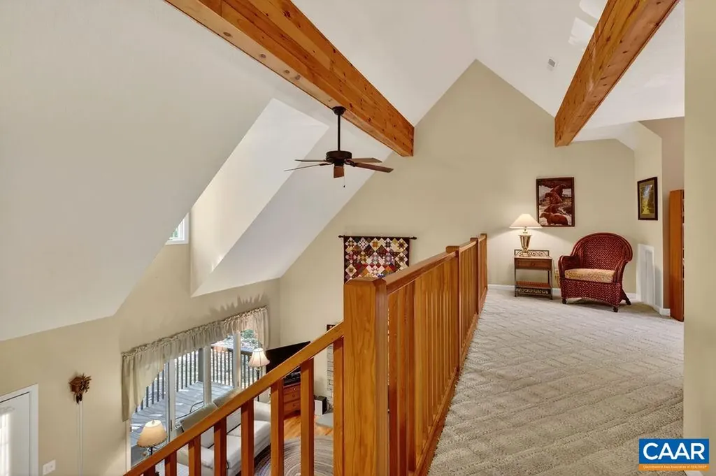 93 Honey Locust Lane Nellysford VA 22958