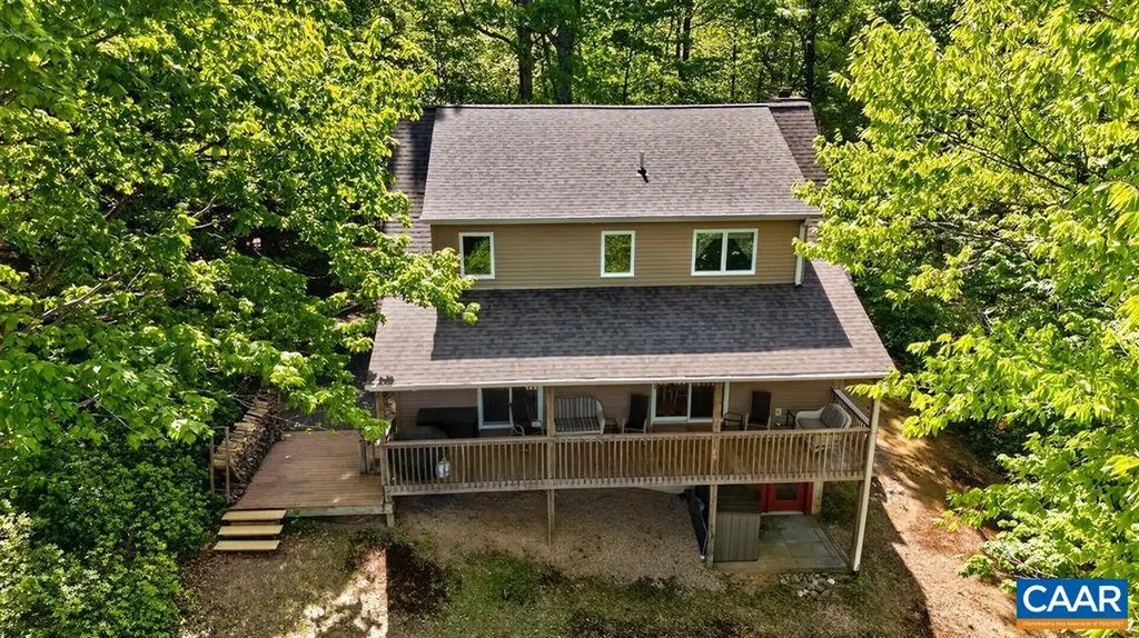 93 Honey Locust Lane Nellysford VA 22958