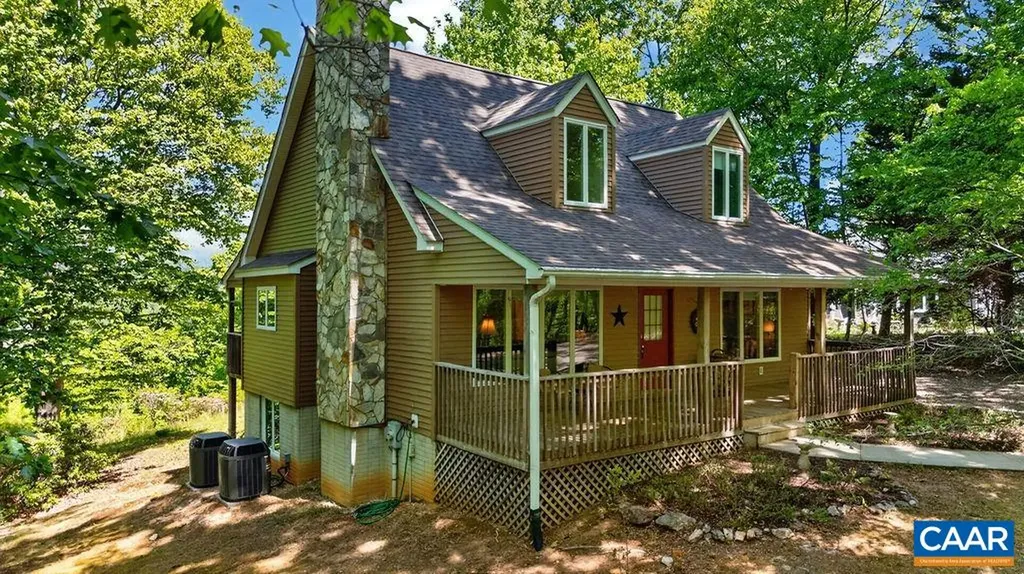 93 Honey Locust Lane Nellysford VA 22958