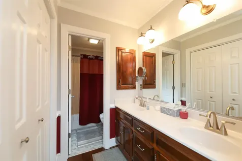 36 Spring Court Waynesboro VA 22980