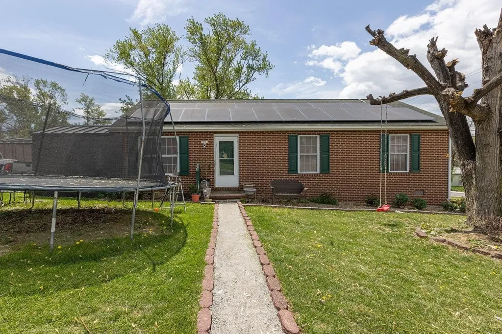 195 5th Street Harrisonburg VA 22802