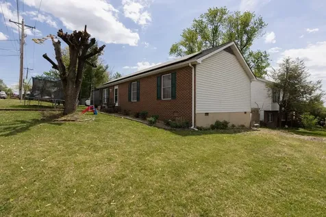195 5th Street Harrisonburg VA 22802