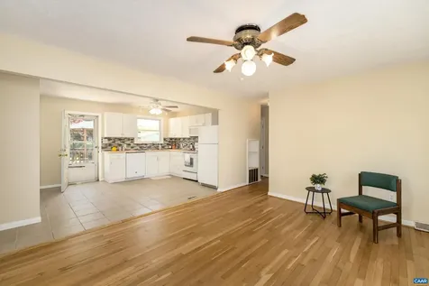 124 James Avenue Waynesboro VA 22980