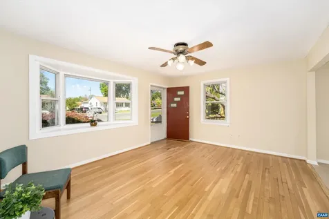 124 James Avenue Waynesboro VA 22980