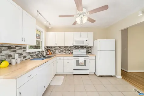 124 James Avenue Waynesboro VA 22980