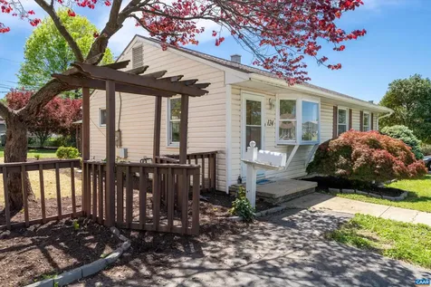 124 James Avenue Waynesboro VA 22980