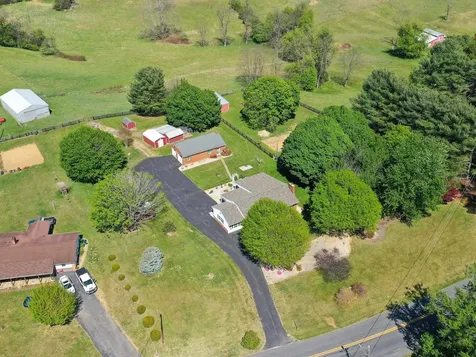 134 Greenville School Road Greenville VA 24440