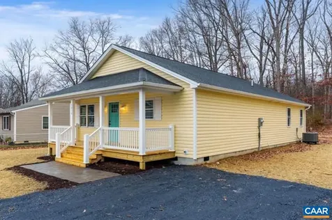 1015 Gardner Street Waynesboro VA 22980