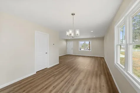 7 West High Street Stuarts Draft VA 24477