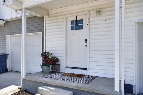 117 21st Street Grottoes VA 24441
