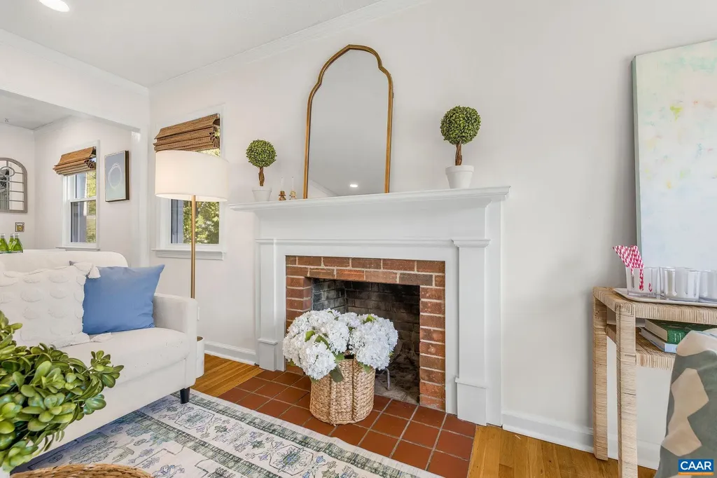1007 Holmes Avenue Charlottesville VA 22901