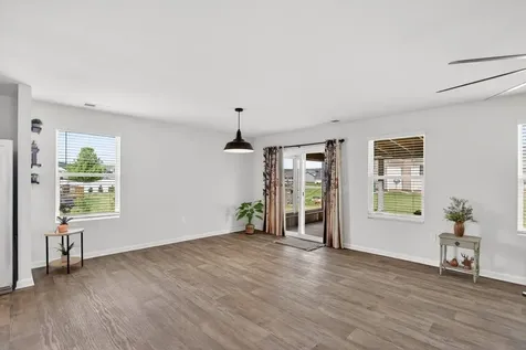 345 Mesa Court Broadway VA 22815