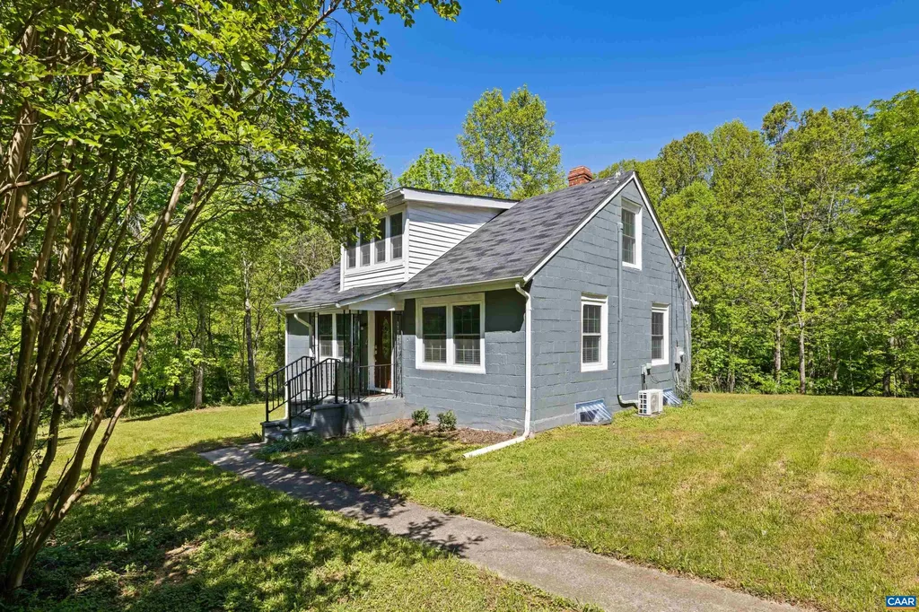 2860 King Solomons Lane Esmont VA 22937