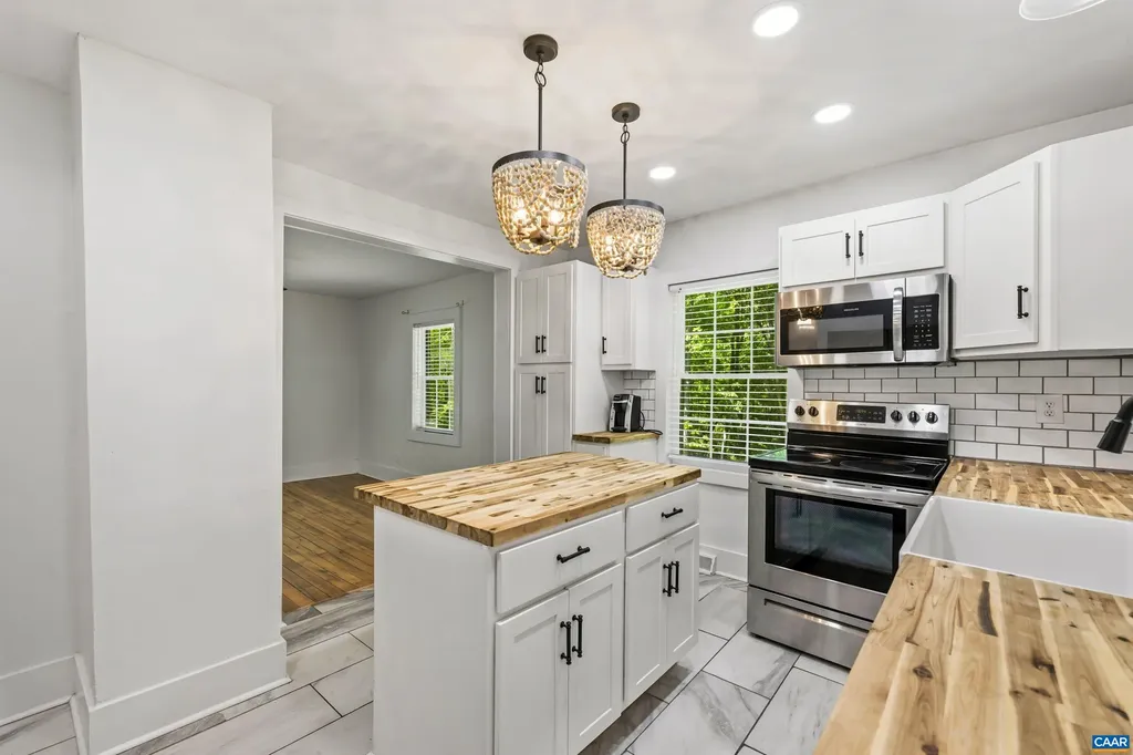 2860 King Solomons Lane Esmont VA 22937