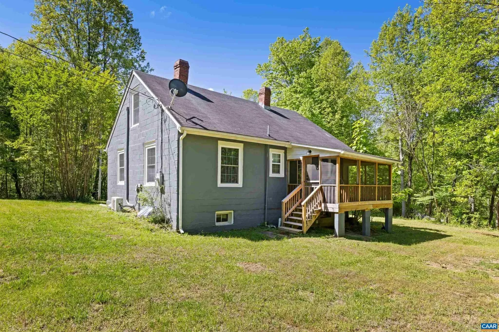 2860 King Solomons Lane Esmont VA 22937