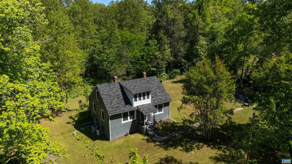 2860 King Solomons Lane Esmont VA 22937