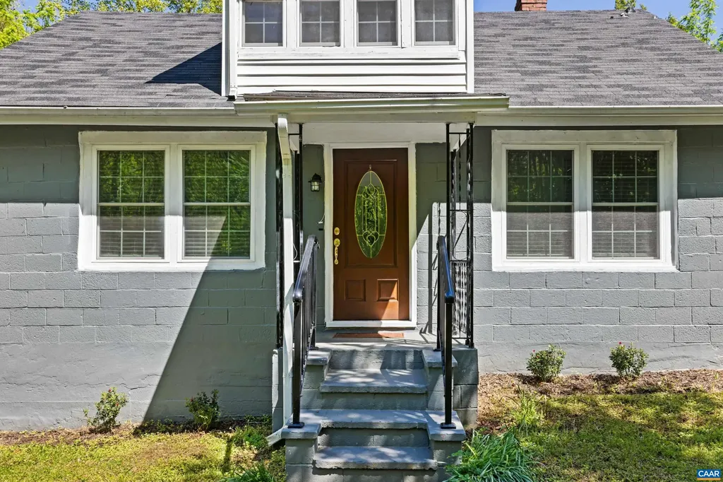 2860 King Solomons Lane Esmont VA 22937