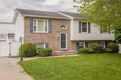 6087 Donnagail Drive W Penn Laird VA 22846