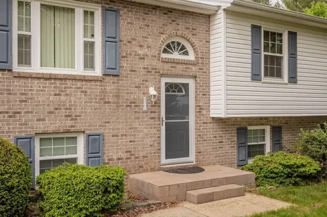 6087 Donnagail Drive W Penn Laird VA 22846