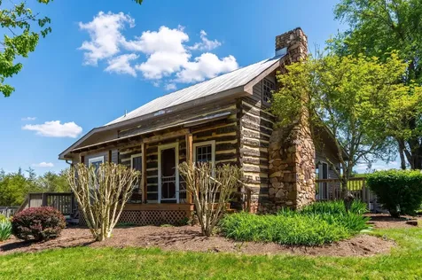 1772 Newport Road Raphine VA 24472