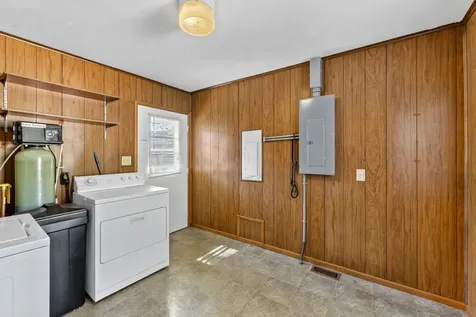 27 Shen Valley Drive Weyers Cave VA 24486